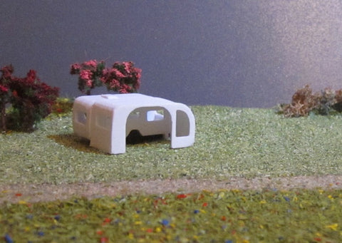10401 N - Vorzelt für Wohnwagen, einachsig / awning for caravan, scale N