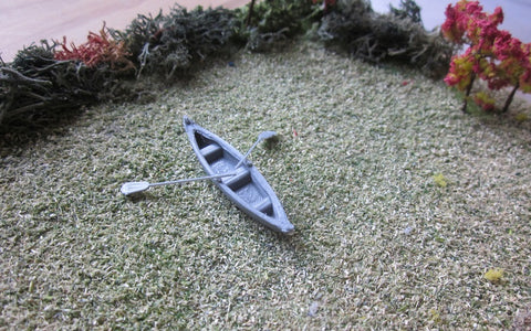 10451 - Kanu mit Paddel Spur N / canoe with paddles, scale N