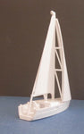 10467 N – Segelyacht mit Segel, Spur N / Sailing Yacht, scale N