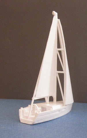 10467 N – Segelyacht mit Segel, Spur N / Sailing Yacht, scale N