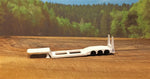 6058 - dreiachsiger Sattelauflieger mit klappbarer Laderampe / Three-axle semi-trailer with folding loading ramp